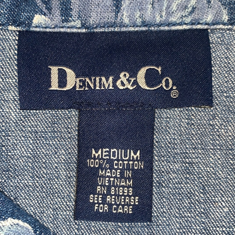 DENIM & CO denim jacket, bleach stencil white  flowers, buttons, pockets M - Picture 11 of 17